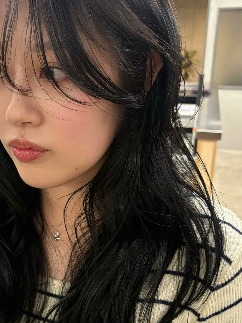 ロング カラー カット ヘアカラー トリートメント Saki/レイヤー/ 柔らかカラーのヘアスタイル