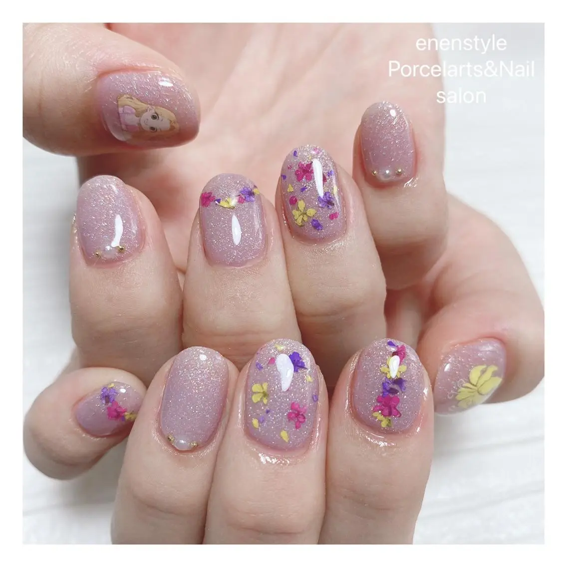 ミディアム ネイル 🐾enen style 🐾のネイルデザイン