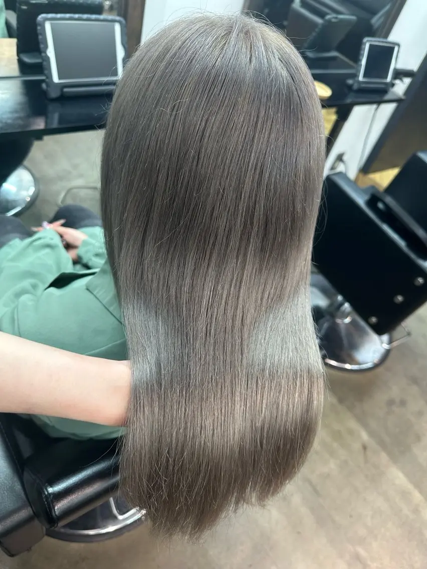 セミロング カラー ヘアカラー トリートメント 🫧透明感カラー/ エクステ🫧アサミ️のヘアスタイル