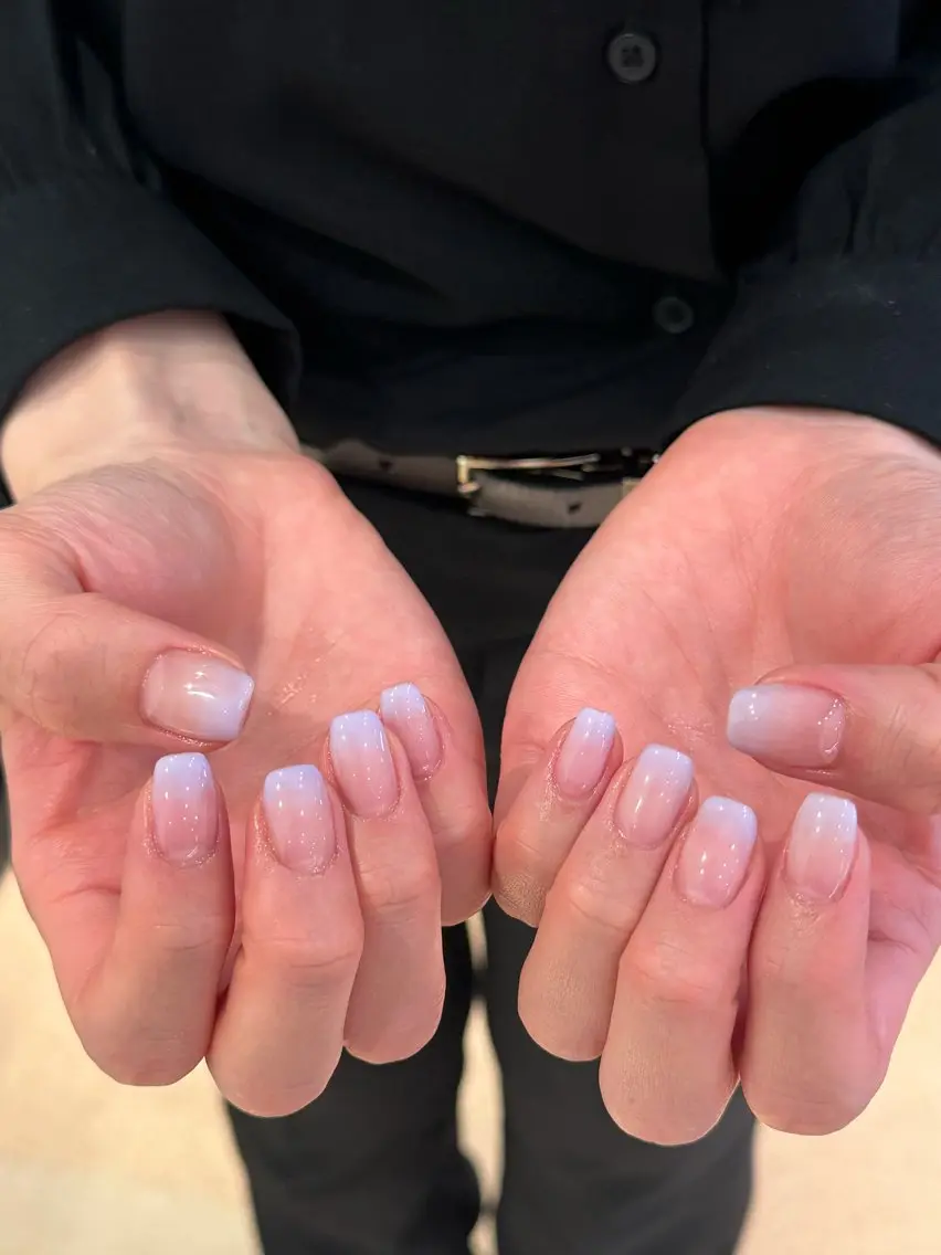 ネイル アートネイル オーロラネイル チークネイル フレンチネイル ガラスフレンチ ハンドネイル 🎀🎀YooLi Nail Salonのネイルデザイン