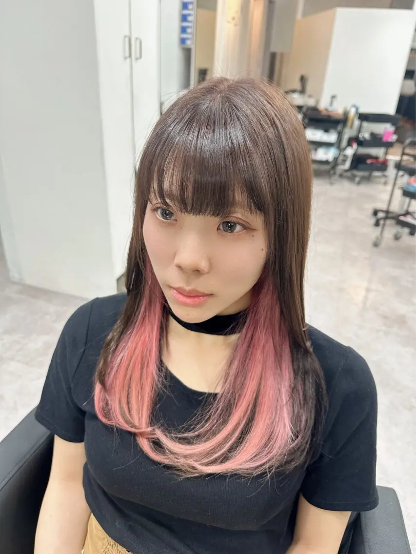 ミディアム カラー ヘアアレンジ イヤリングカラー インナーカラー ピンクカラー ヘアカラー トリートメント ✨錦糸町ブリーチ/ ホワイトカラー皇気✨のヘアスタイル