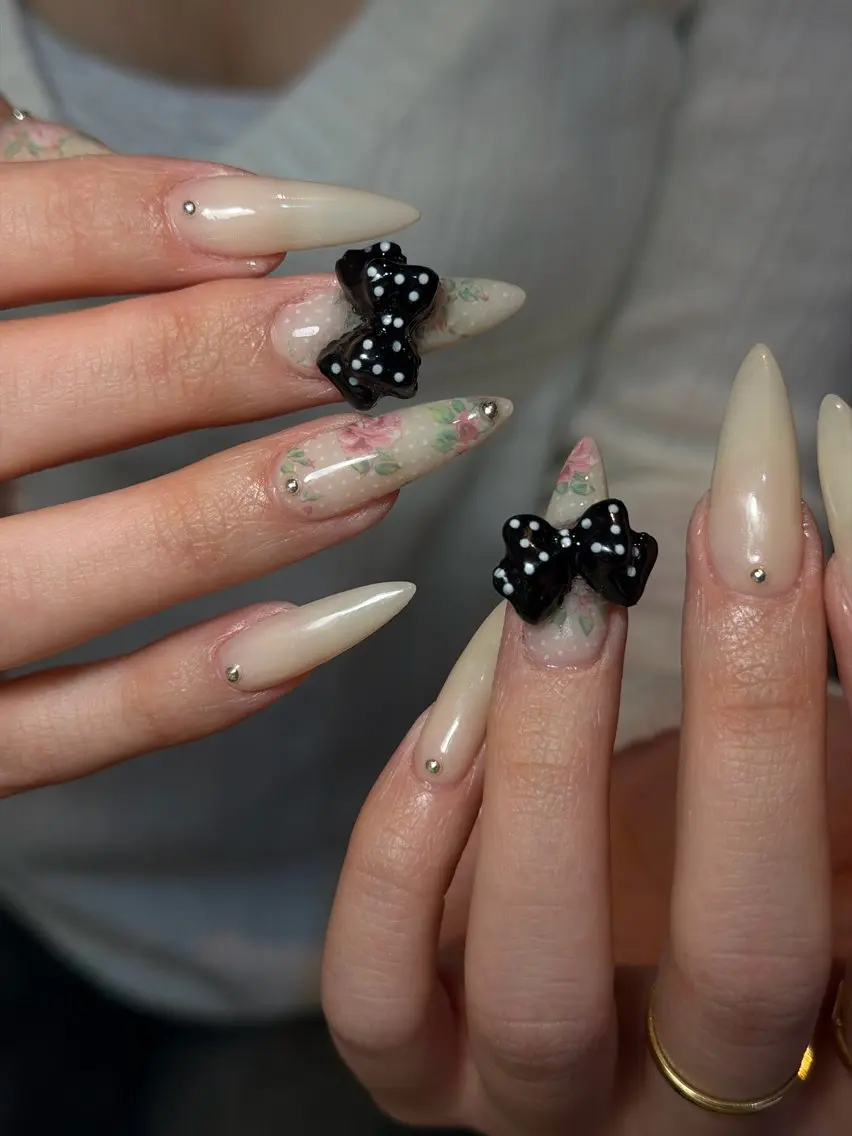ネイル 韓国ネイル シンプルネイル ワンホンネイル ハンドネイル CoMo Nailのネイルデザイン