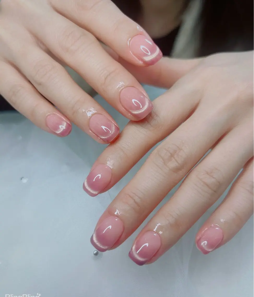 ネイル オーロラネイル 長さ出し フットネイル 韓国ネイル ラメ(グリッター) ハンドネイル 👍thumbs up nail👍のネイルデザイン