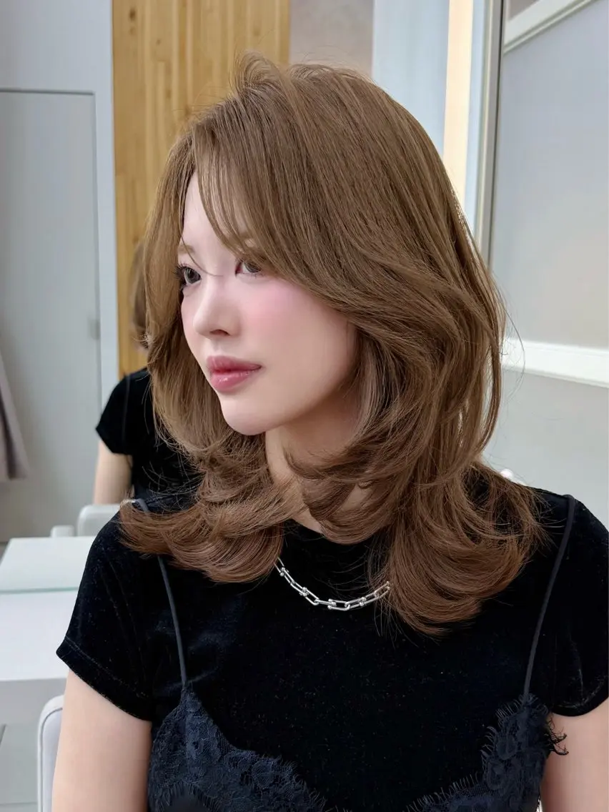 ミディアム カット ヘアカラー トリートメント かなこ/ミディアム レイヤー／ワンカールのヘアスタイル