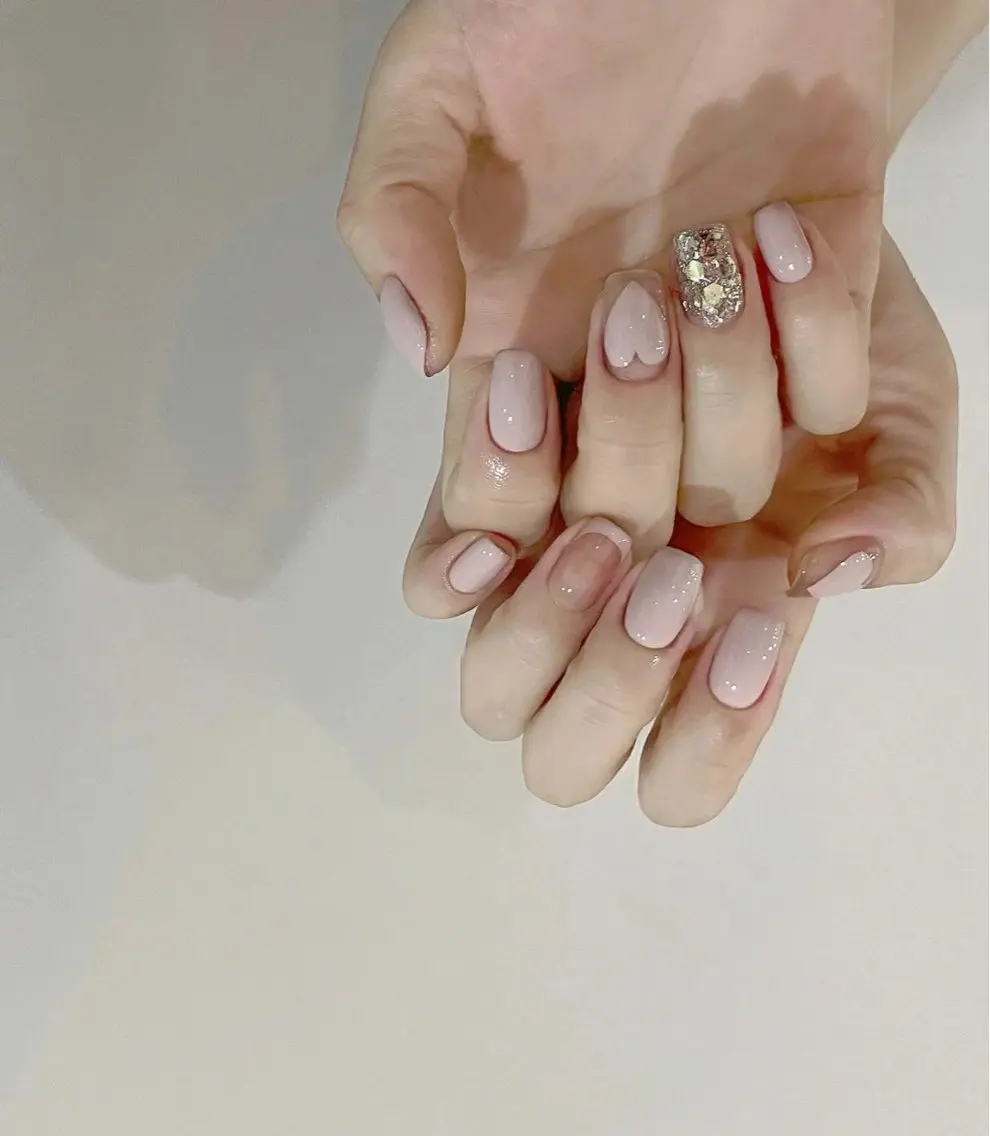ネイル RUBYネイルサロン 9Caratsのネイルデザイン