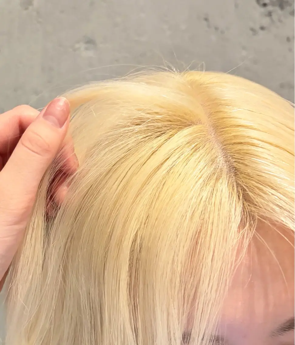 ミディアム カラー ブリーチ 抜きっぱなしブロンド ブロンド ブリーチモデル募集中 ゆな🎀のヘアスタイル