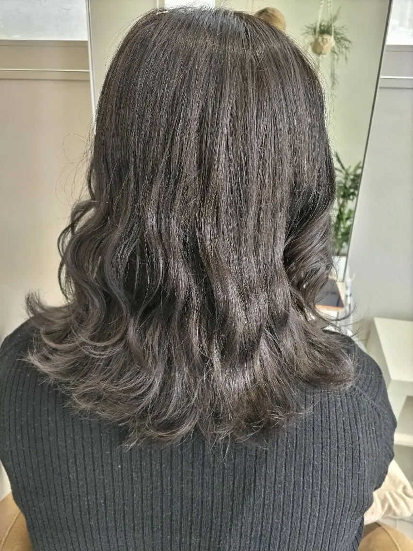 カラー グレージュ 🌸花屋併設🌸石垣 友基のヘアスタイル