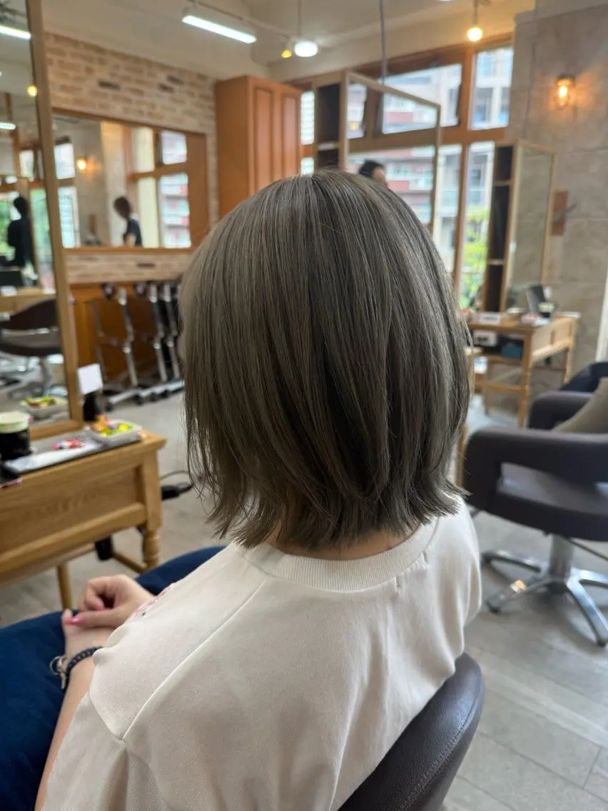 ミディアム ヘアカラー 丸山 弘基のヘアスタイル