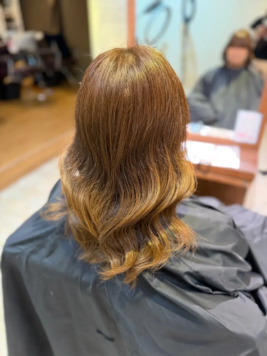 カラー 神野 流嘉のヘアスタイル