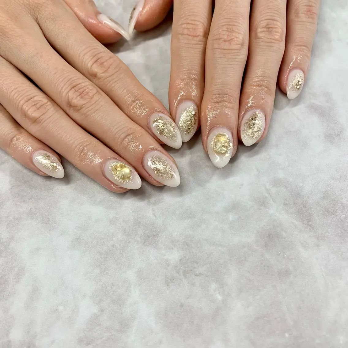 ネイル アイブロウ new me"のネイルデザイン
