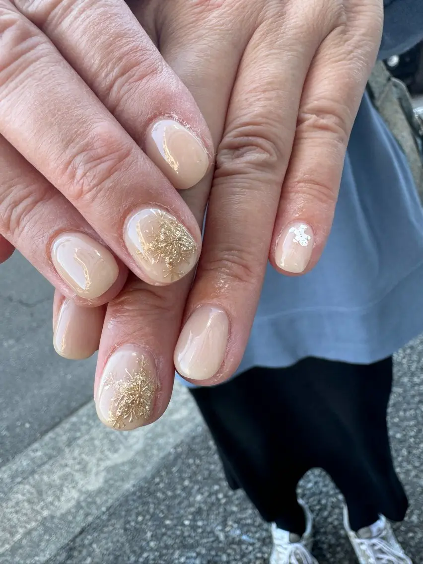 ネイル LAVISH 大和店 emi・:*+のネイルデザイン