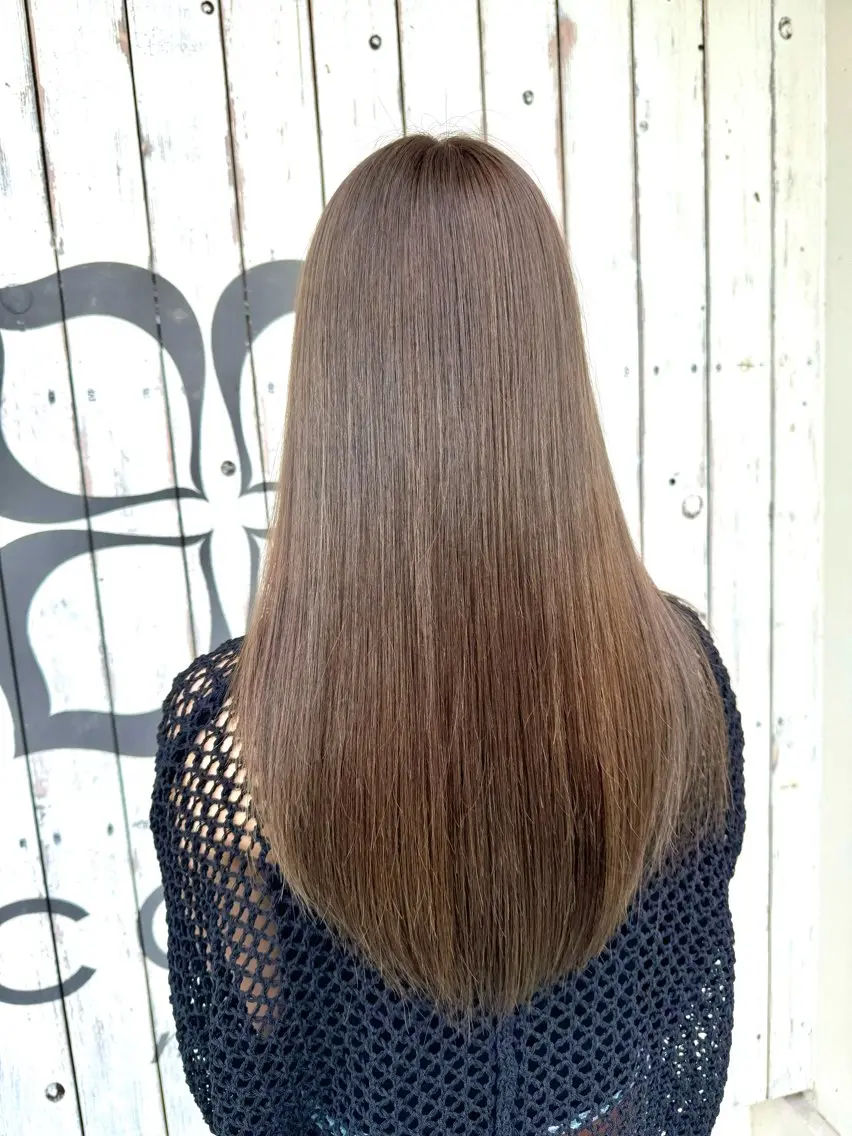 ロング カット ヘアカラー 中川 真帆のヘアスタイル