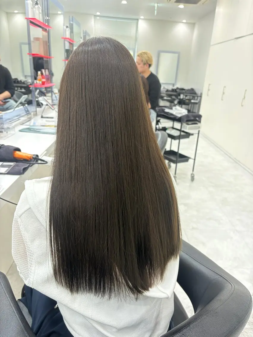 ロング カラー ヘアカラー 野口 楓華のヘアスタイル