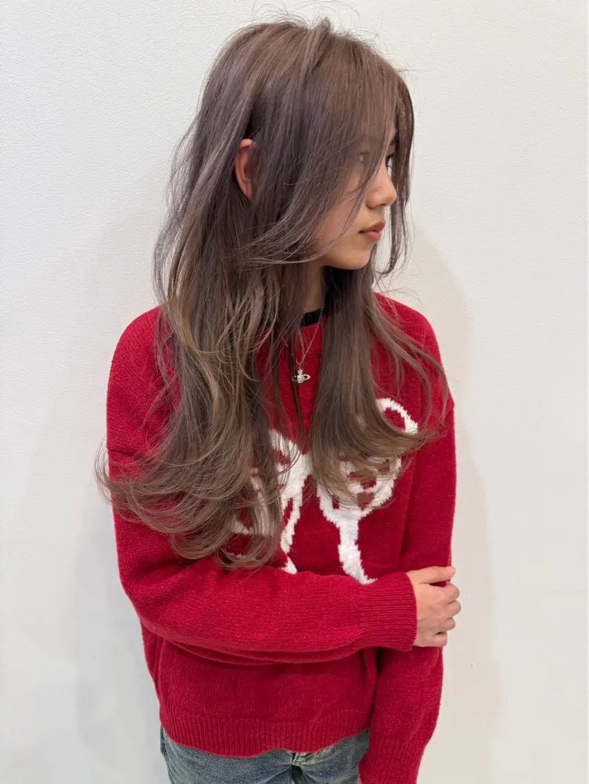 ロング ヘアカラー 橋本 聖菜のヘアスタイル