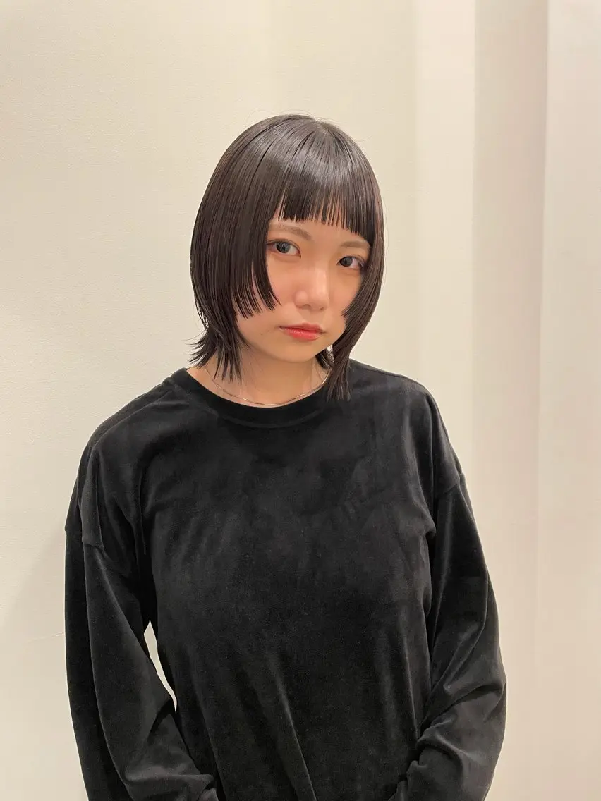 ミディアム 顔周りカット カット ヘアカラー トリートメント 渋谷 留菜のヘアスタイル