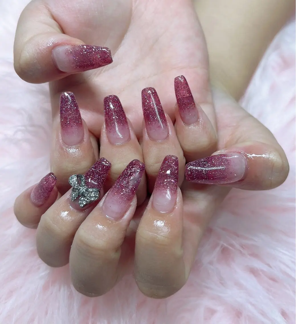ネイル ハンドネイル MoonNail ユリ🌸のネイルデザイン