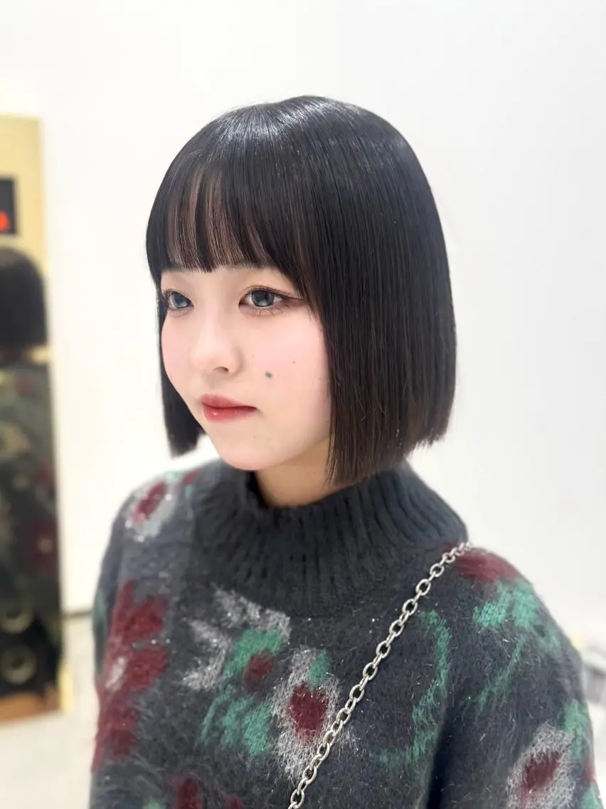 ショート カラー ヘアアレンジ カット ヘアカラー トリートメント ヘッドスパ ヘアセット 縮毛矯正🤍 ボブ/ HIKARIのヘアスタイル