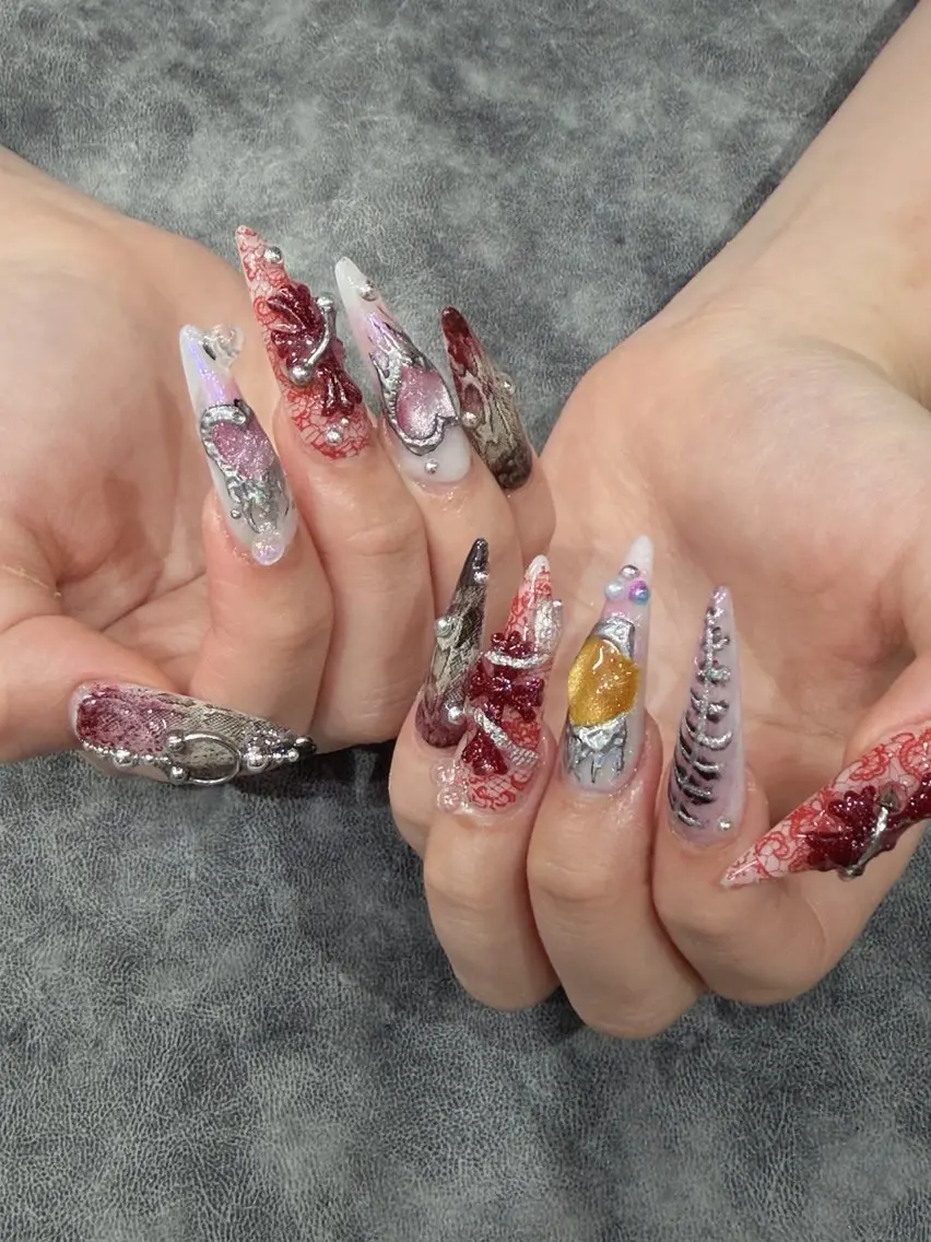 ネイル ハンドネイル ベスティオーラ aineのネイルデザイン