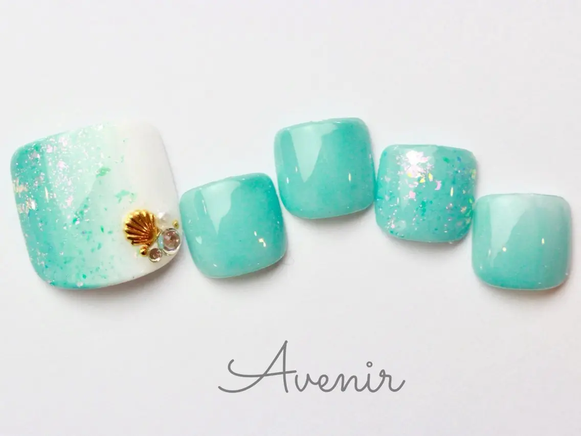ネイル フットネイル Avenir 表参道 nail&eye予約のネイルデザイン