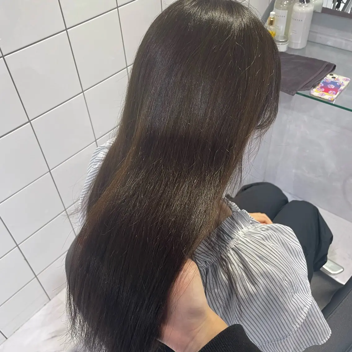 セミロング カラー 表参道♡暗髪♡ 艶カラー♡アユミのヘアスタイル