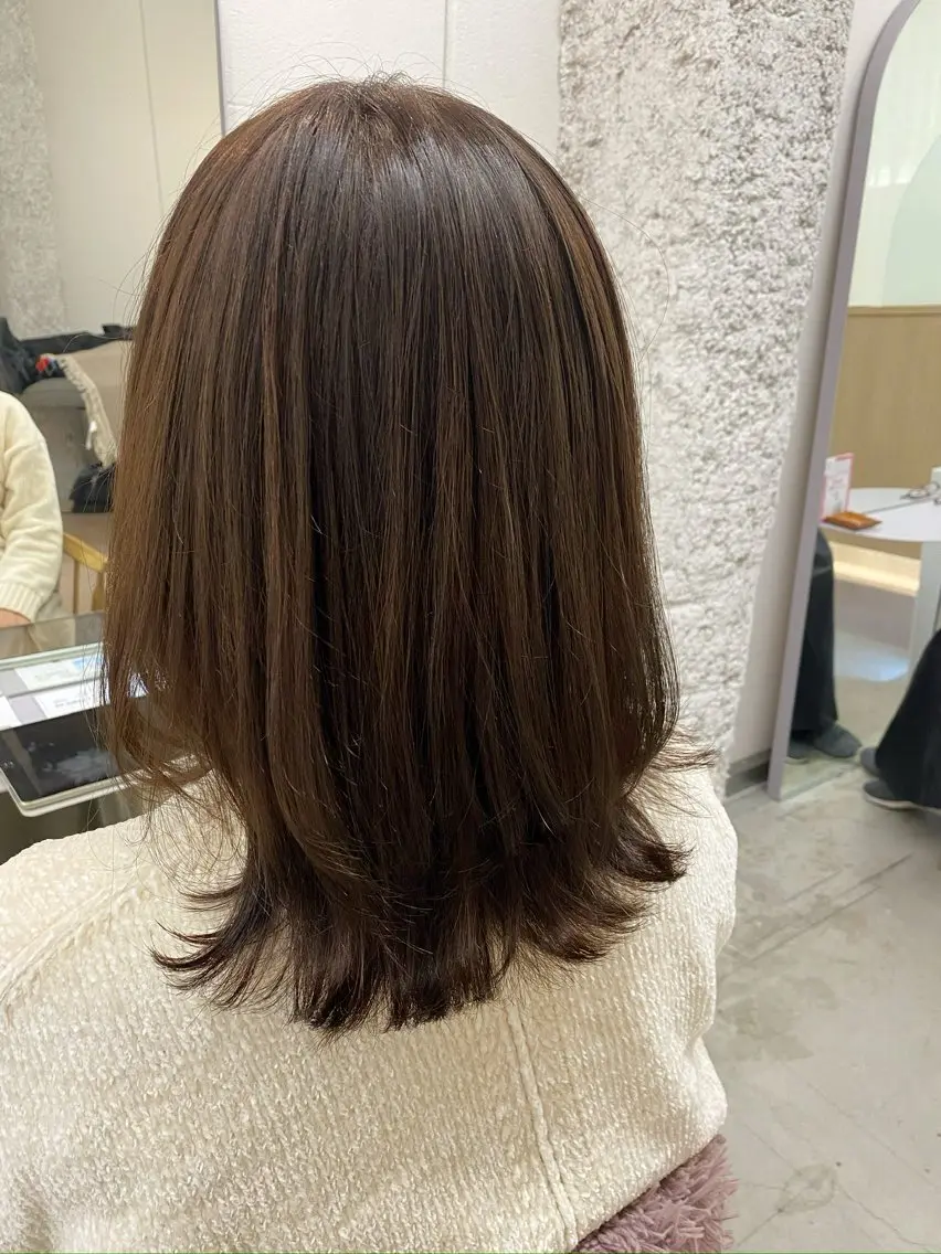 ⭐️平日限定⭐️ 【お花一輪プレゼント】カット+イルミナカラー+COTAトリートメントの写真