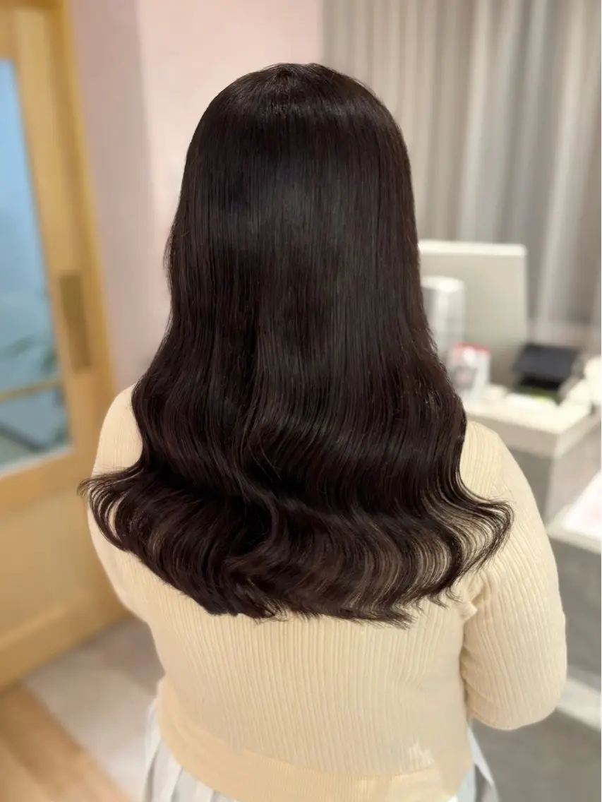 ロング カラー ブラウンカラー チョコレートブラウン ヘアカラー トリートメント merc.谷本 澪のヘアスタイル