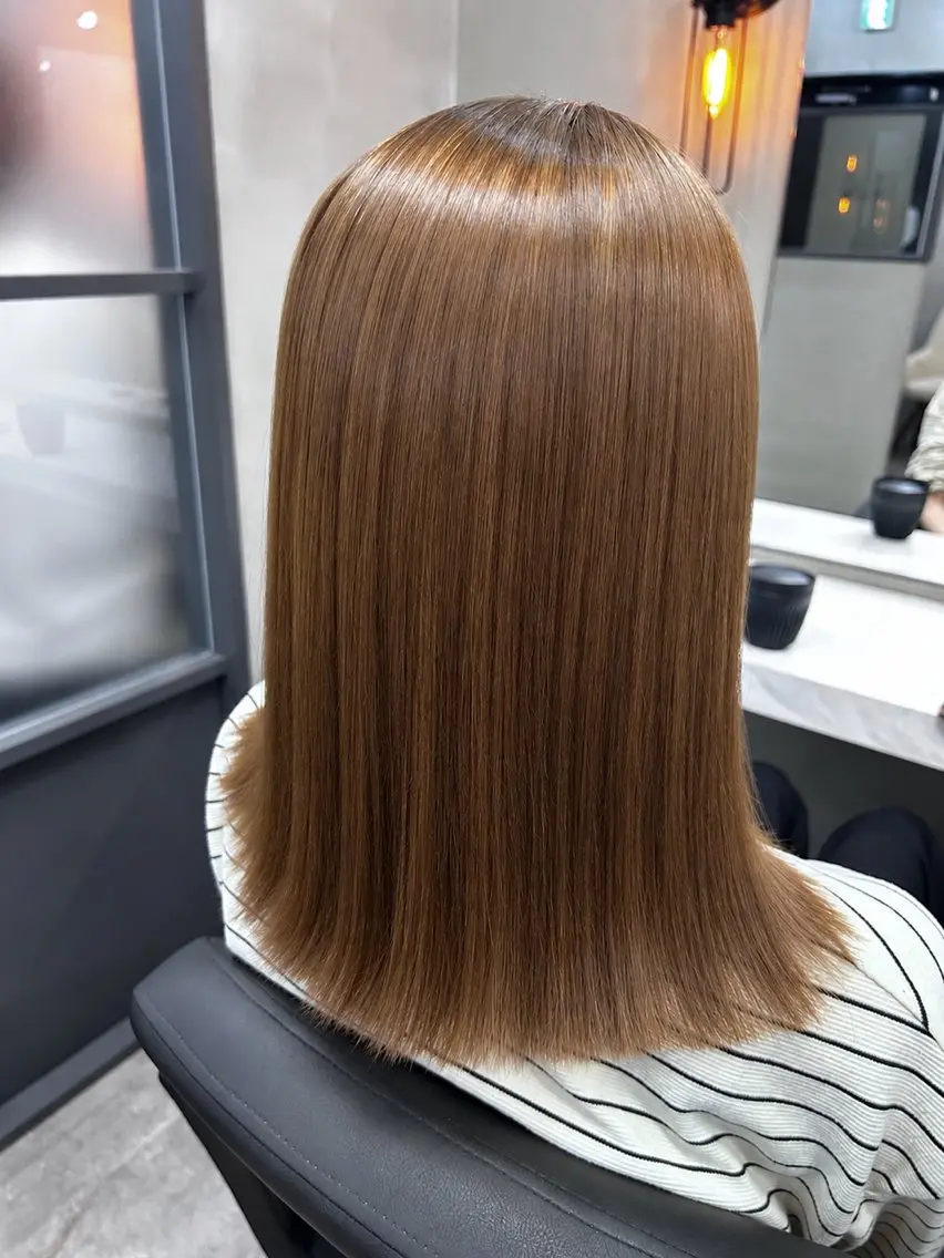 ミディアム 髪質改善 カット ヘアカラー 縮毛矯正 冨永 直矢のヘアスタイル