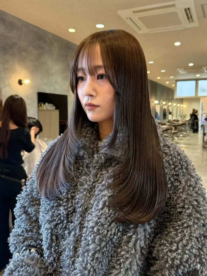 ロング 山元 くるみのヘアスタイル