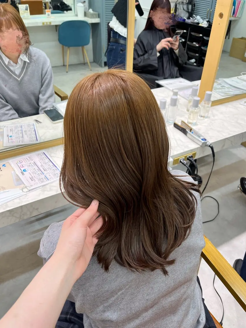 セミロング カラー ヘアカラー 長島美織 /透明感カラーのヘアスタイル