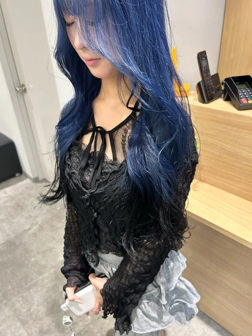 ロング カラー ダブルカラー ハイライトカラー イルミナカラー インナーカラー ハイライト ヘアカラー ハイトーンヘア/ 島崎　タクミのヘアスタイル