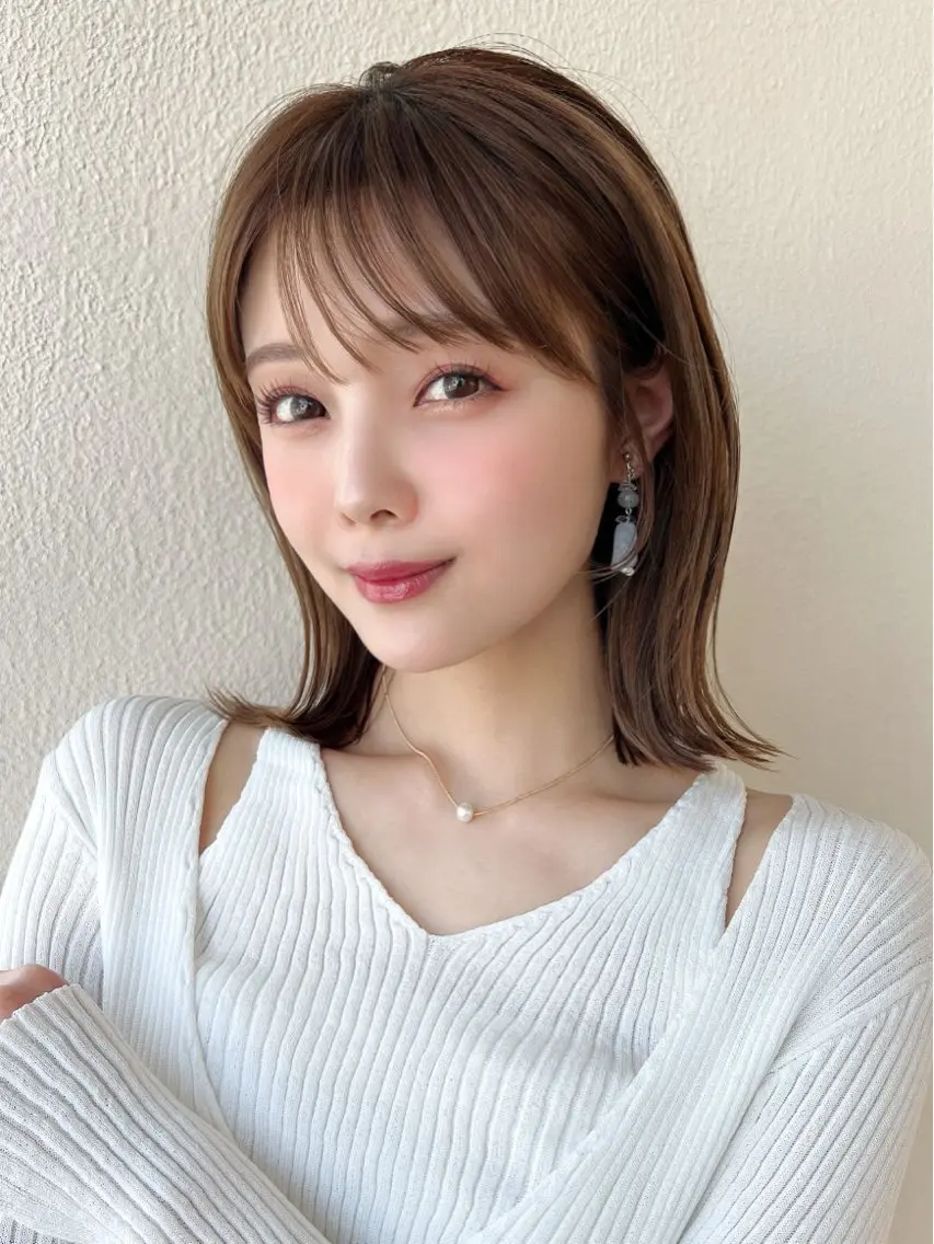 ミディアム カラー ボブ カット ヘアカラー トリートメント 山﨑 翼のヘアスタイル
