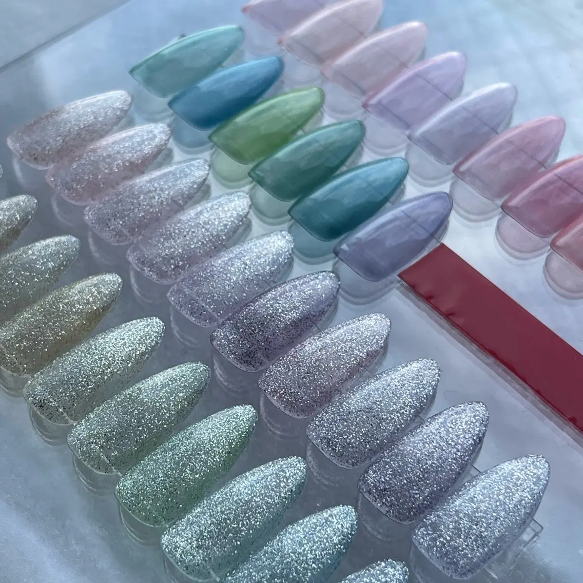 ネイル マグネットネイル RE SALONのネイルデザイン