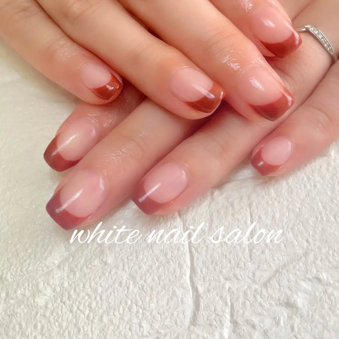 ネイル フレンチネイル ラメ(グリッター) ハンドネイル white nail salonのネイルデザイン