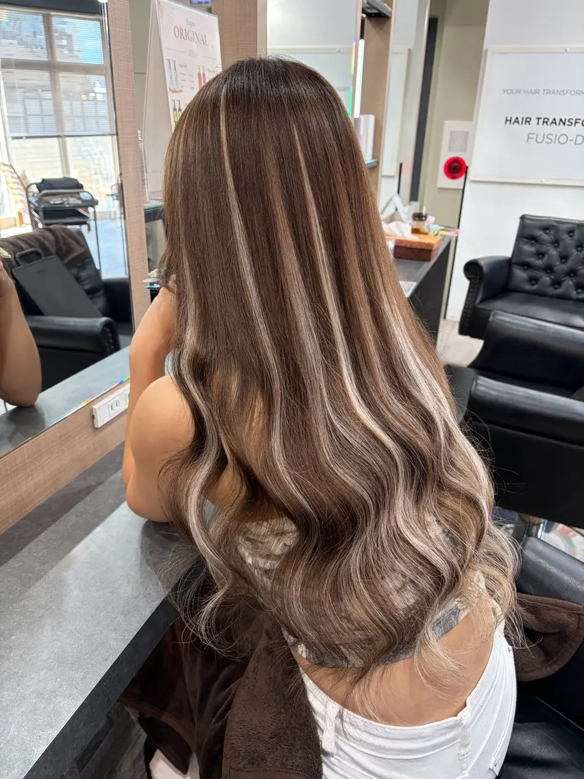 ロング カラー ベージュカラー ブラウンカラー ブラウンベージュ ハイライトカラー ハイライト カット ヘアカラー エクステ 横浜/エクステ特化× 艶カラー/あいかのヘアスタイル