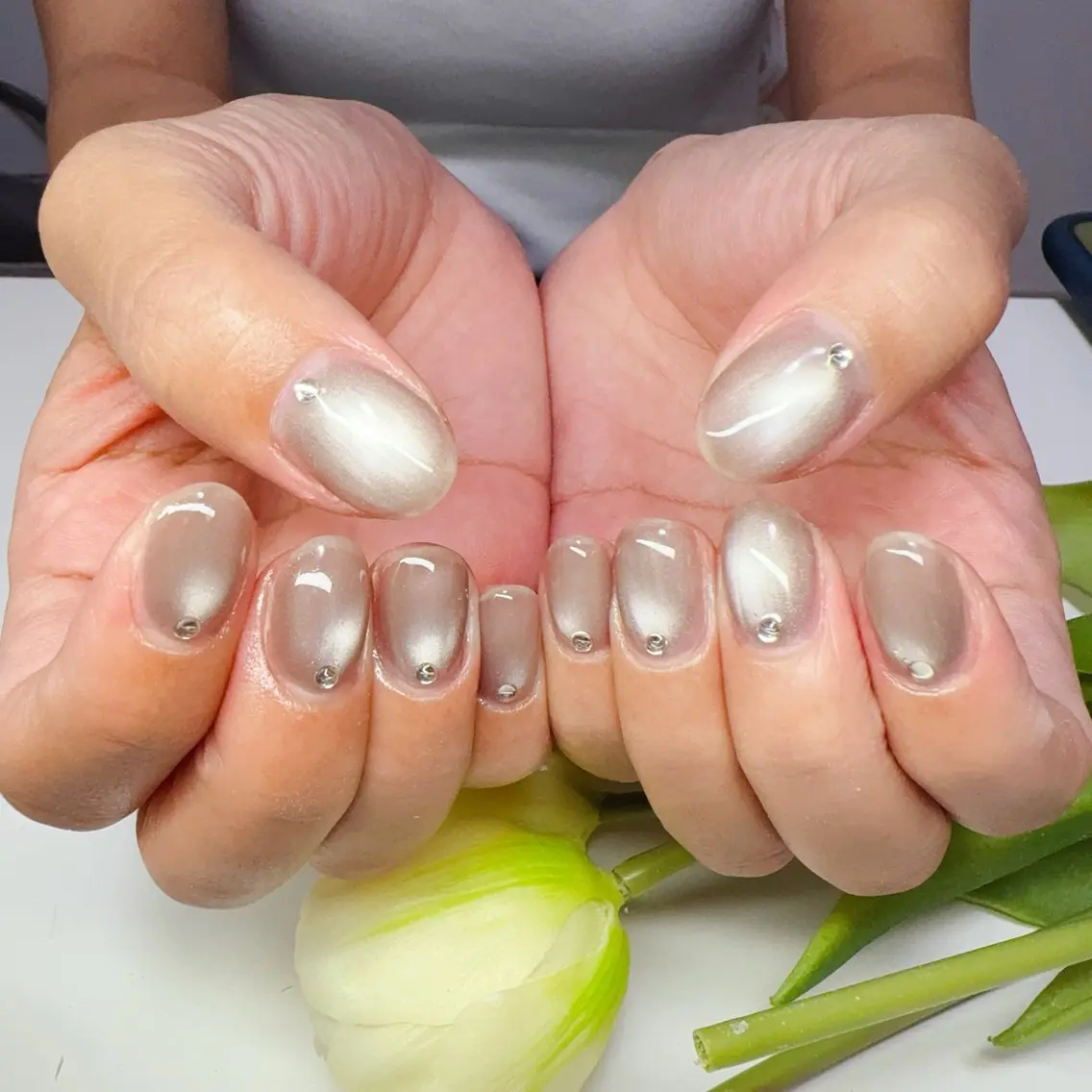 ネイル ストーンネイル YUYI.nail salonのネイルデザイン