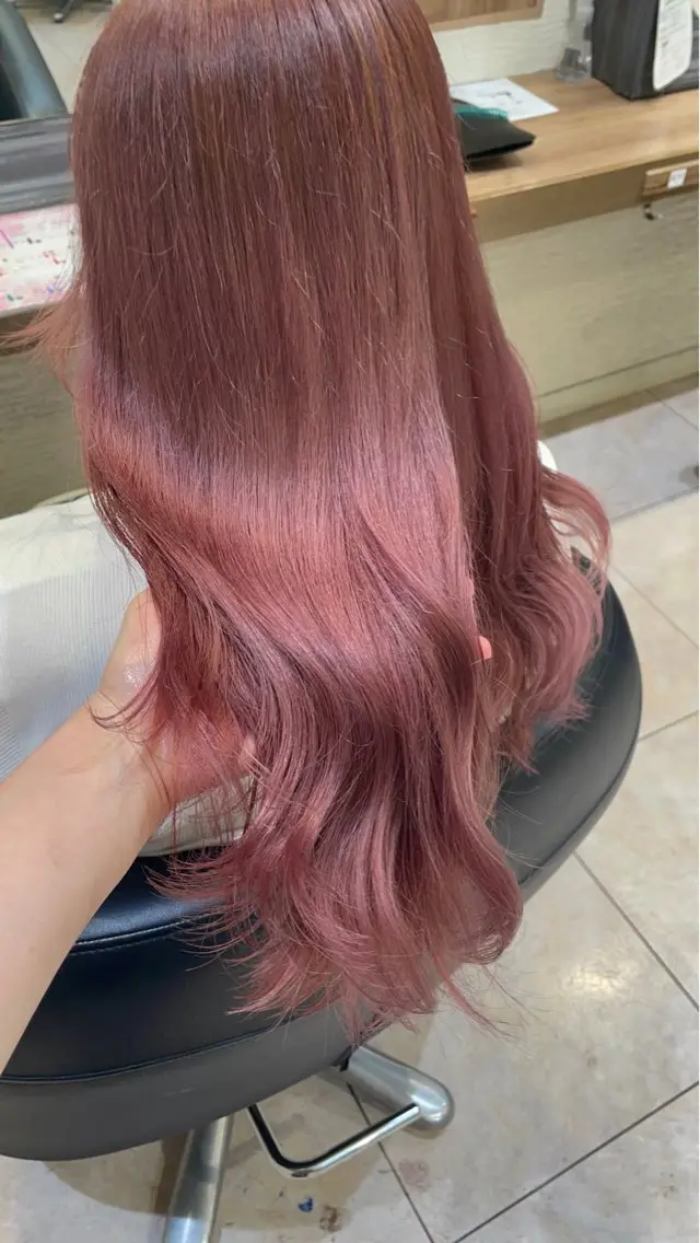 ロング カラー ピンクカラー ヘアカラー レイヤー/ハイトーン 🫧‪Erikaのヘアスタイル