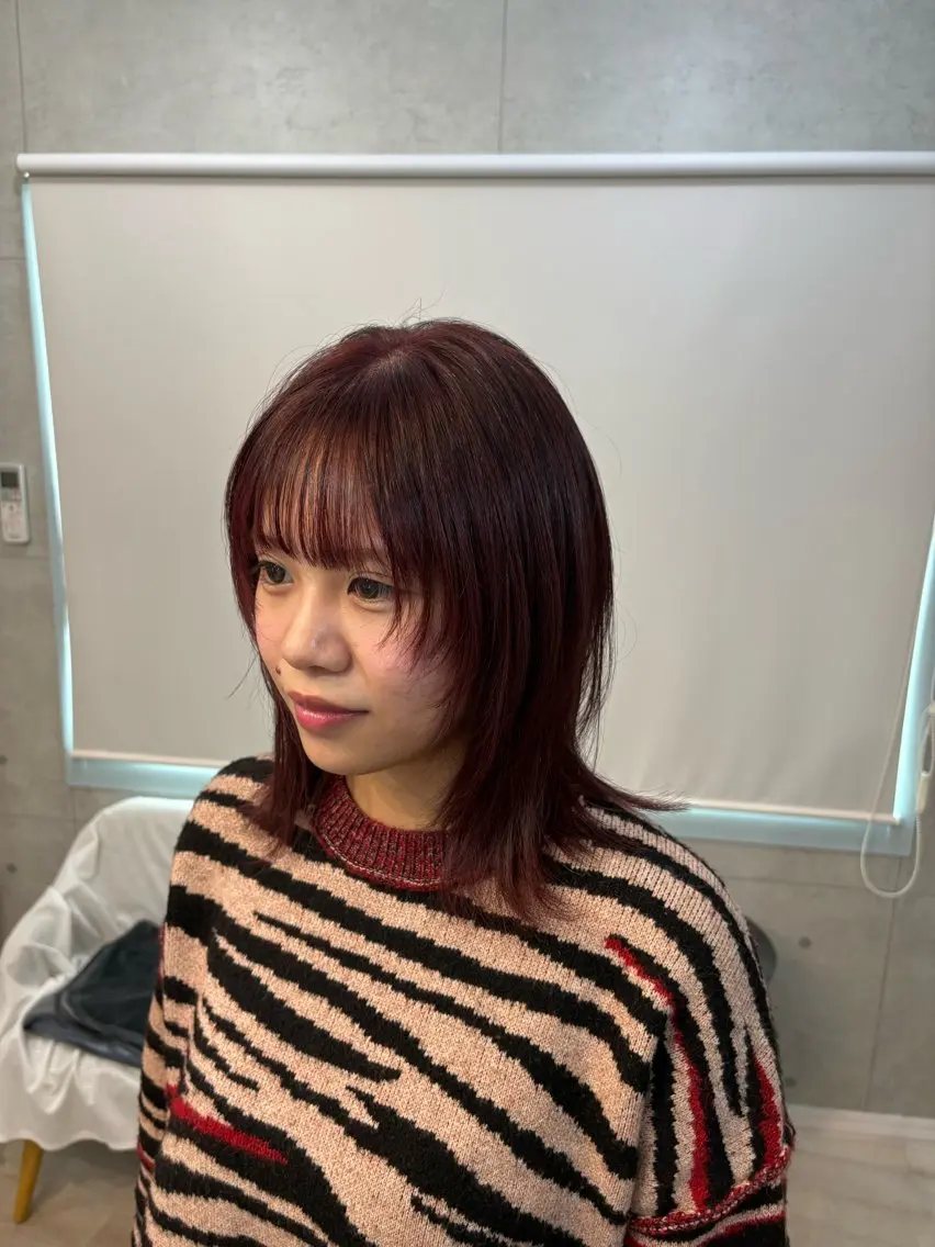 ミディアム ボブ 顔周りカット レイヤーカット 久貝 莉子のヘアスタイル