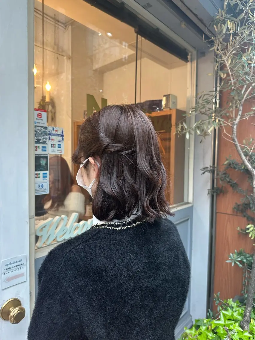 ミディアム 横浜⭐️ブリーチ モデル💫あみ💫のヘアスタイル