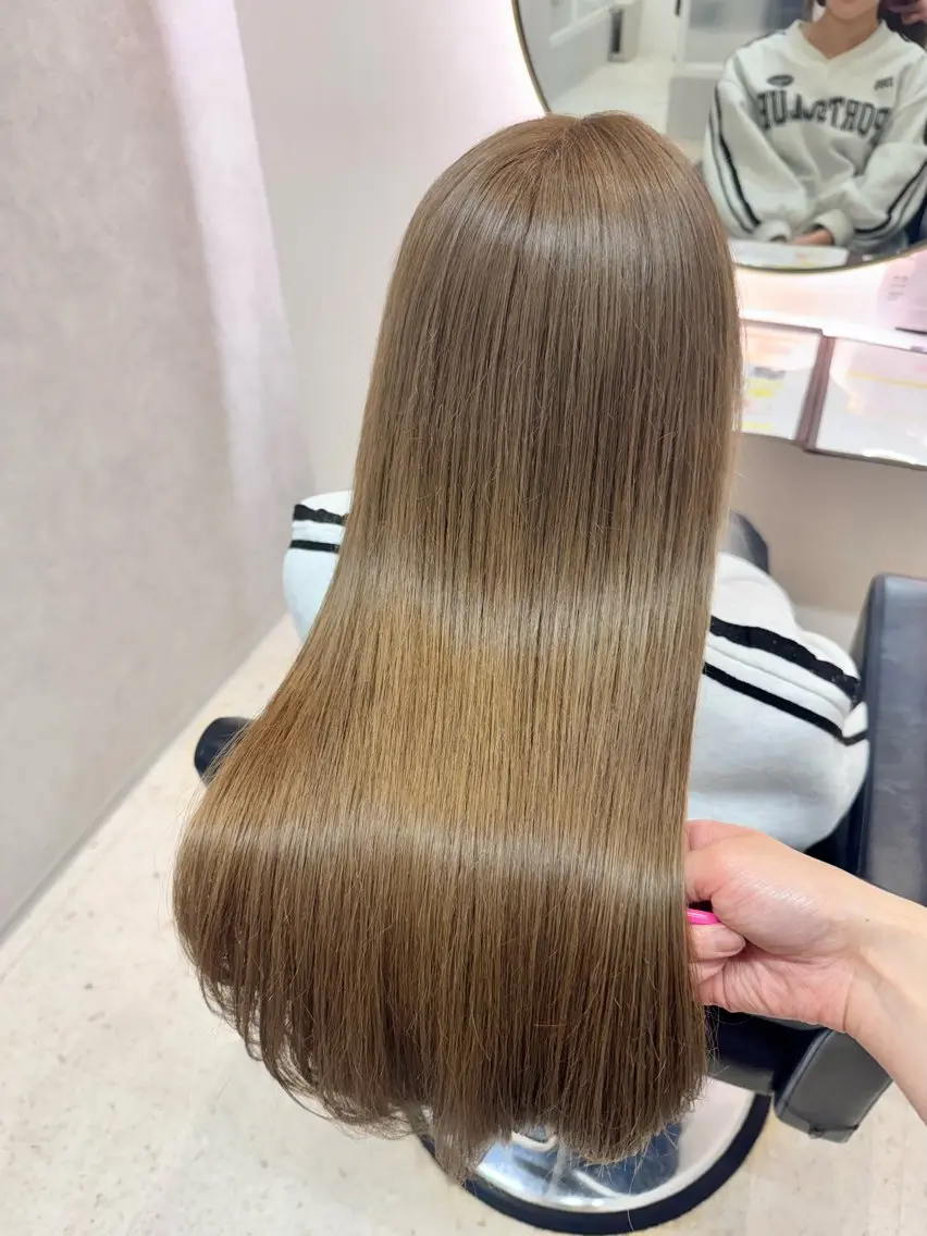 ロング カラー カット ヘアカラー トリートメント 《韓国レイヤー特化》 艶髪✨EMIのヘアスタイル