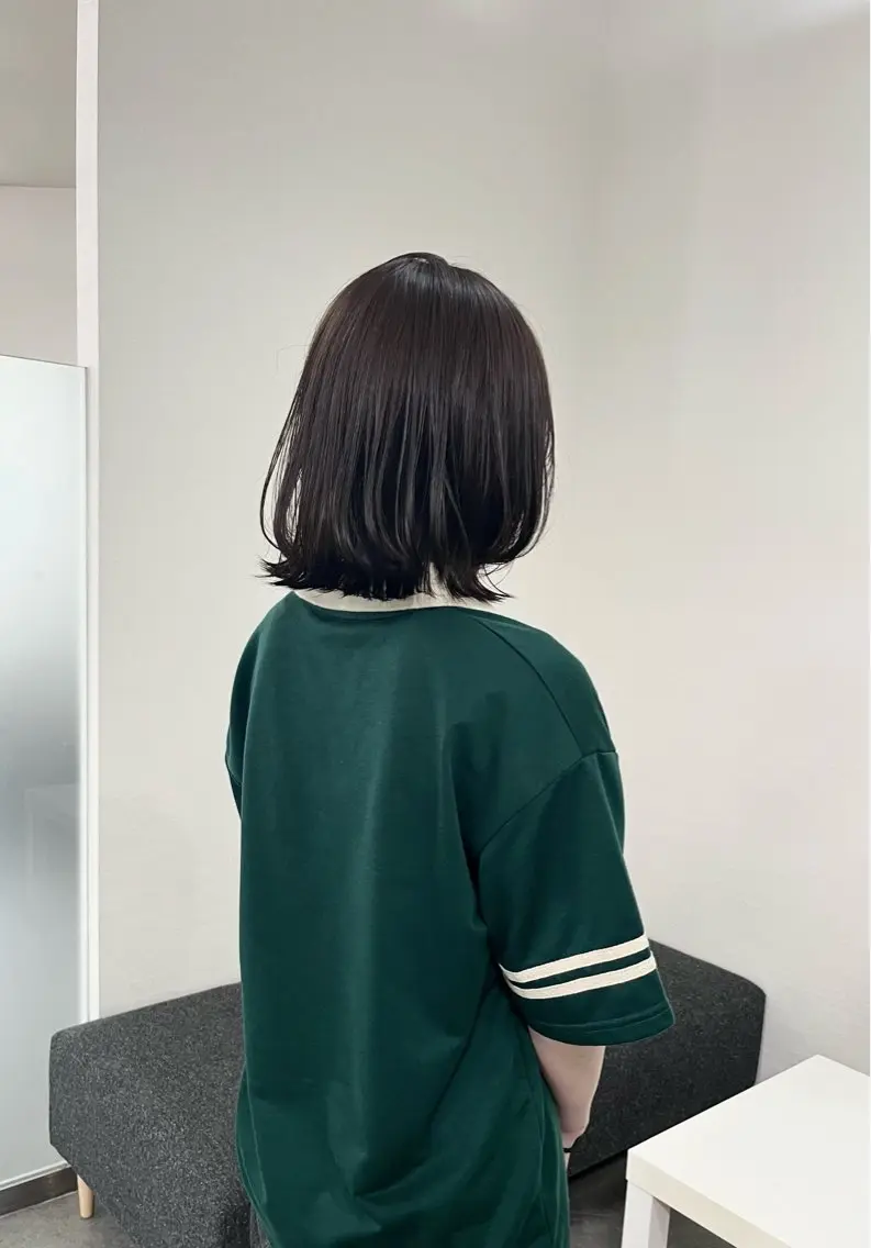 ミディアム カラー レイヤーカット🪽 Kanaのヘアスタイル