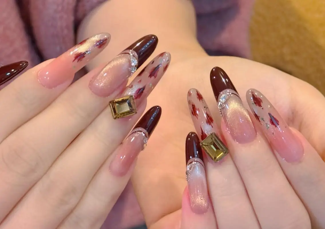 ネイル ハンドネイル 🎀 Ayaka_nailのネイルデザイン