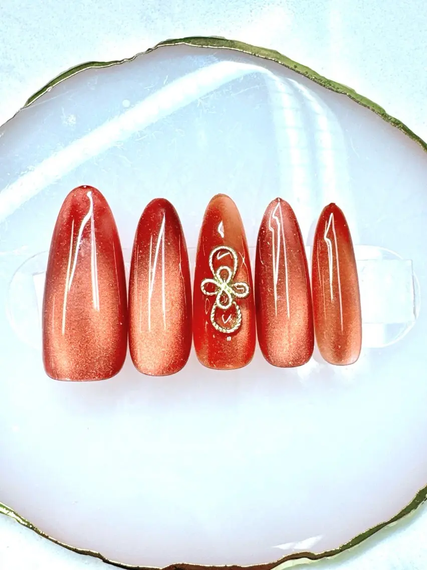 ネイル フットネイル フレンチネイル ジェルネイル ガラスフレンチ キラキラネイル ハンドネイル Queeens nailのネイルデザイン