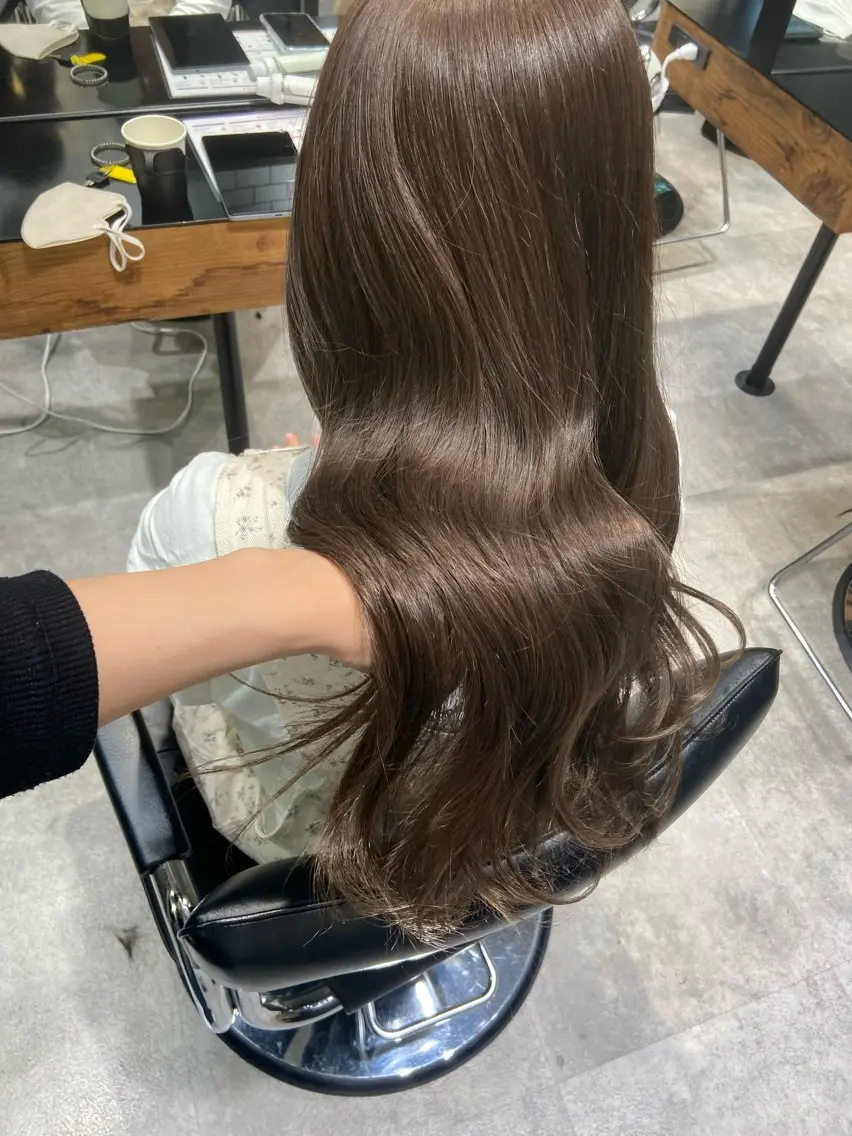 ロング カラー ベージュカラー オリーブベージュ カワイイ×上品艶ヘア /  RITO🪽のヘアスタイル