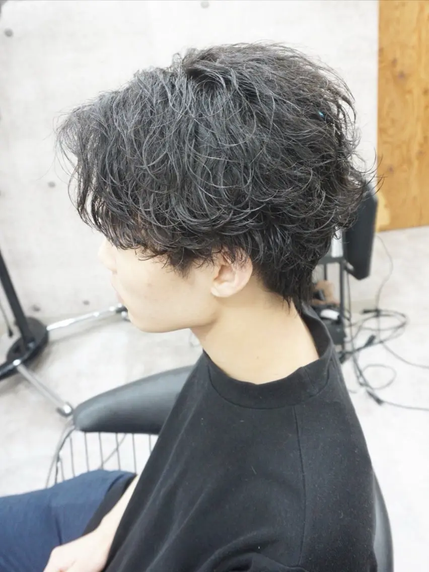 メンズ センターパート マッシュ メンズパーマ 波巻きパーマ カット パーマ hair teria ryu 大塚のヘアスタイル