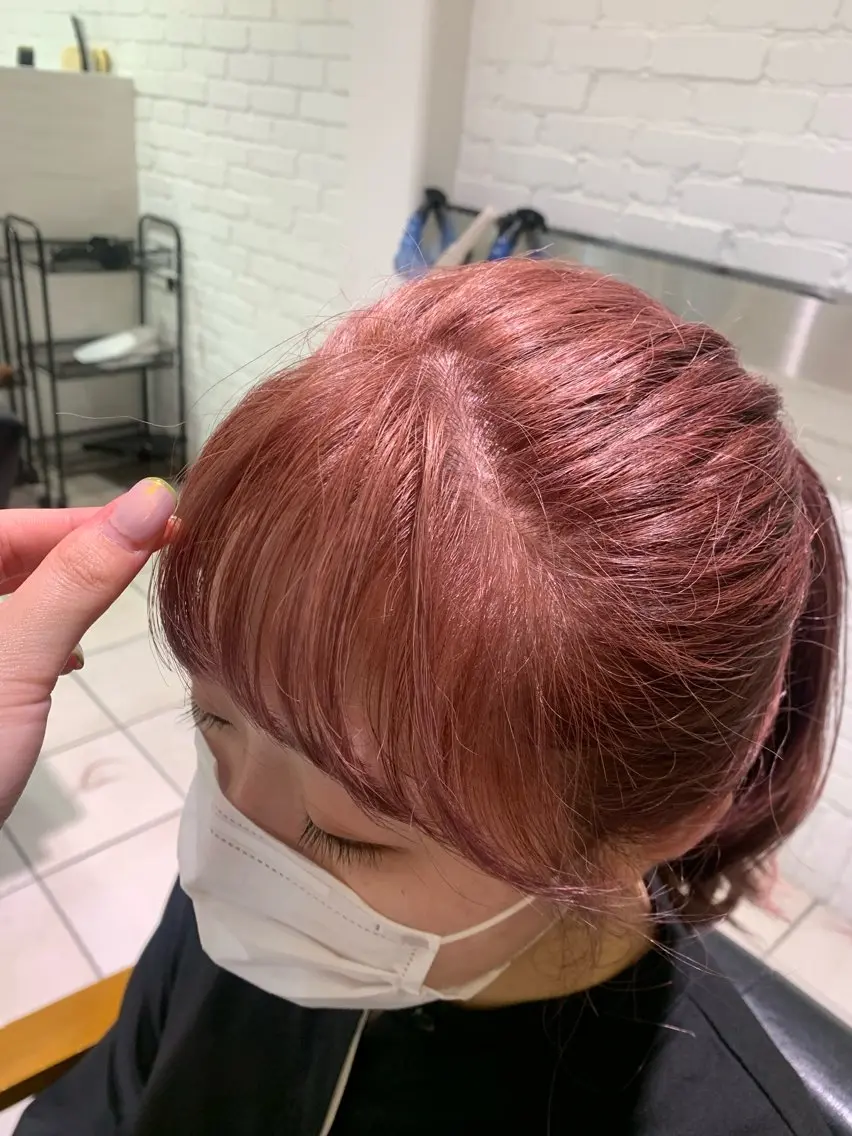 ロング カラー ブリーチ ピンクカラー 澤田 しおりのヘアスタイル