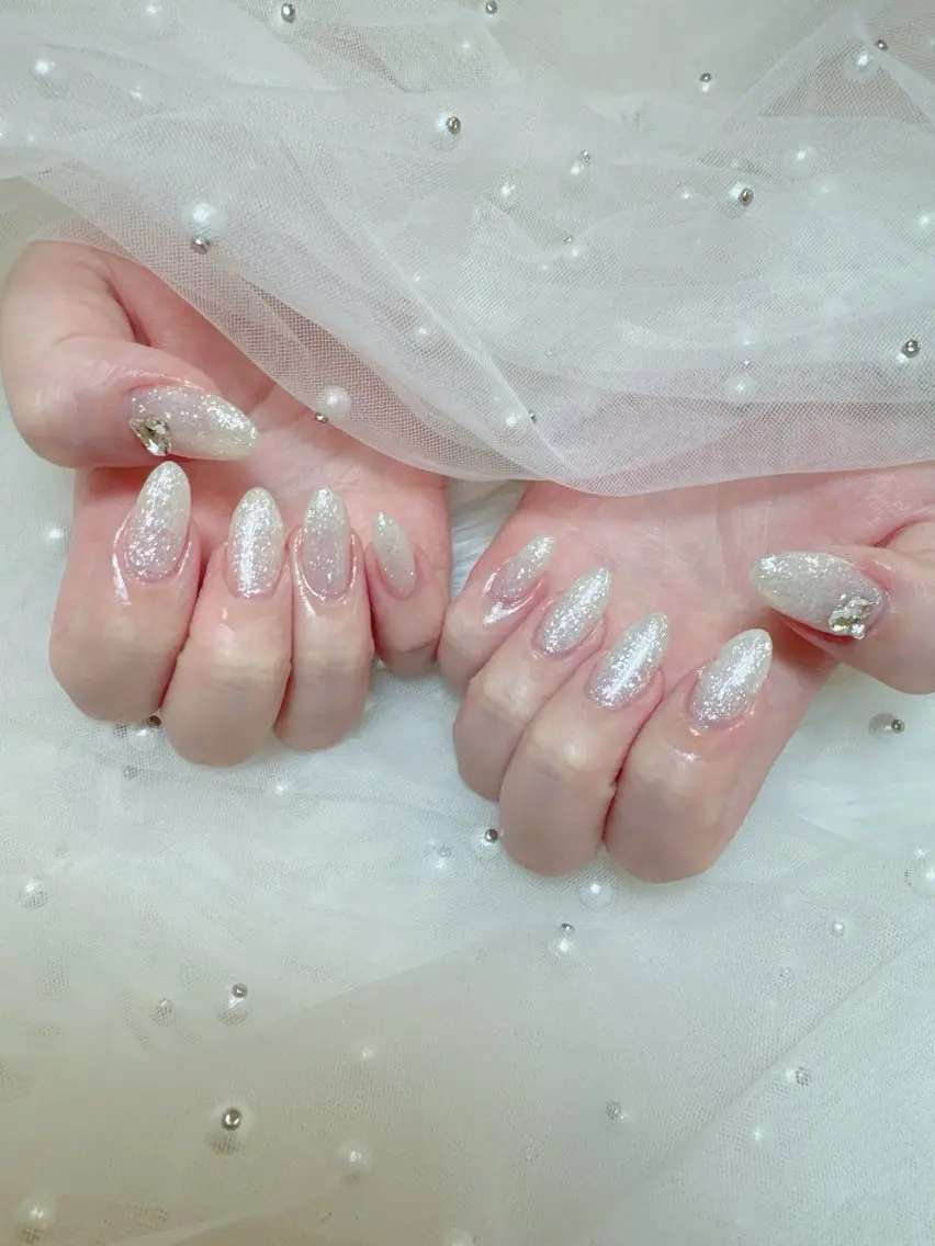 ネイル 成人式 フレンチネイル ジェルネイル ガラスフレンチ ハート Queeens nailのネイルデザイン