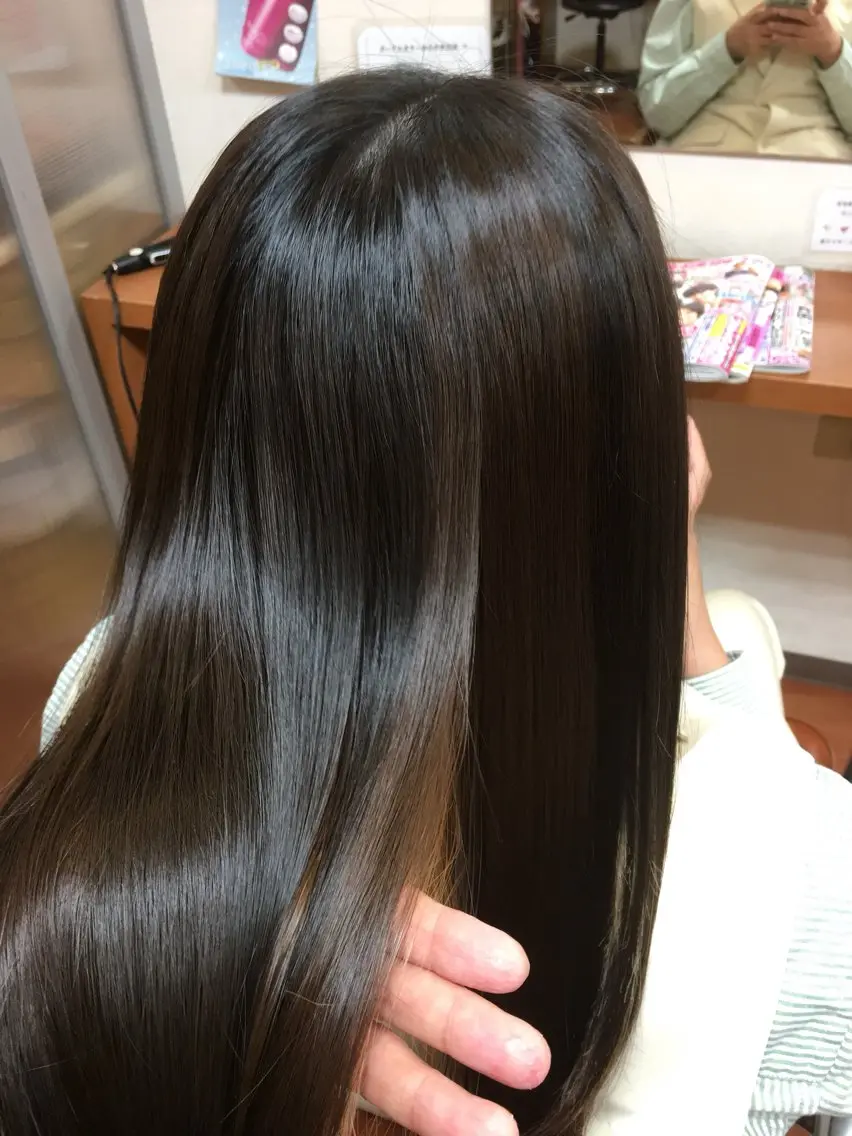 ロング 高畑駅×縮毛矯正 縮毛矯正×湯浅貴子のヘアスタイル