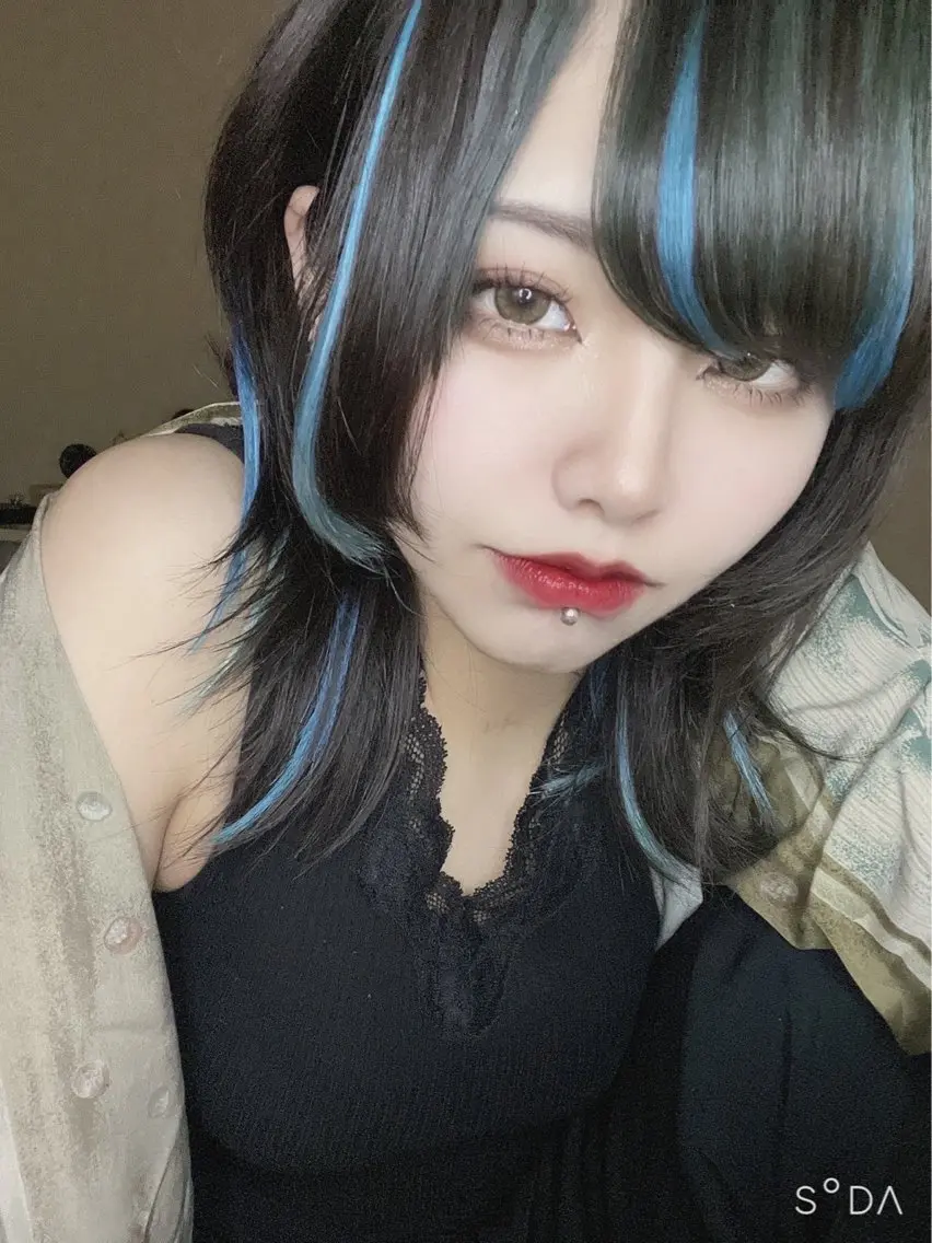 ミディアム カラー ヘアカラー エクステ ハイトーンを育てる ブリーチカラー/牧原のヘアスタイル