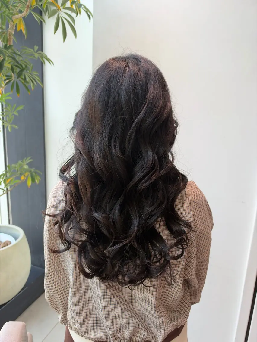 ロング ロングレイヤー くびれヘア 韓国風ヘア レイヤーカット ロング カット 銀座/ハイレイヤー/ 艶髪カラー/田中颯士のヘアスタイル