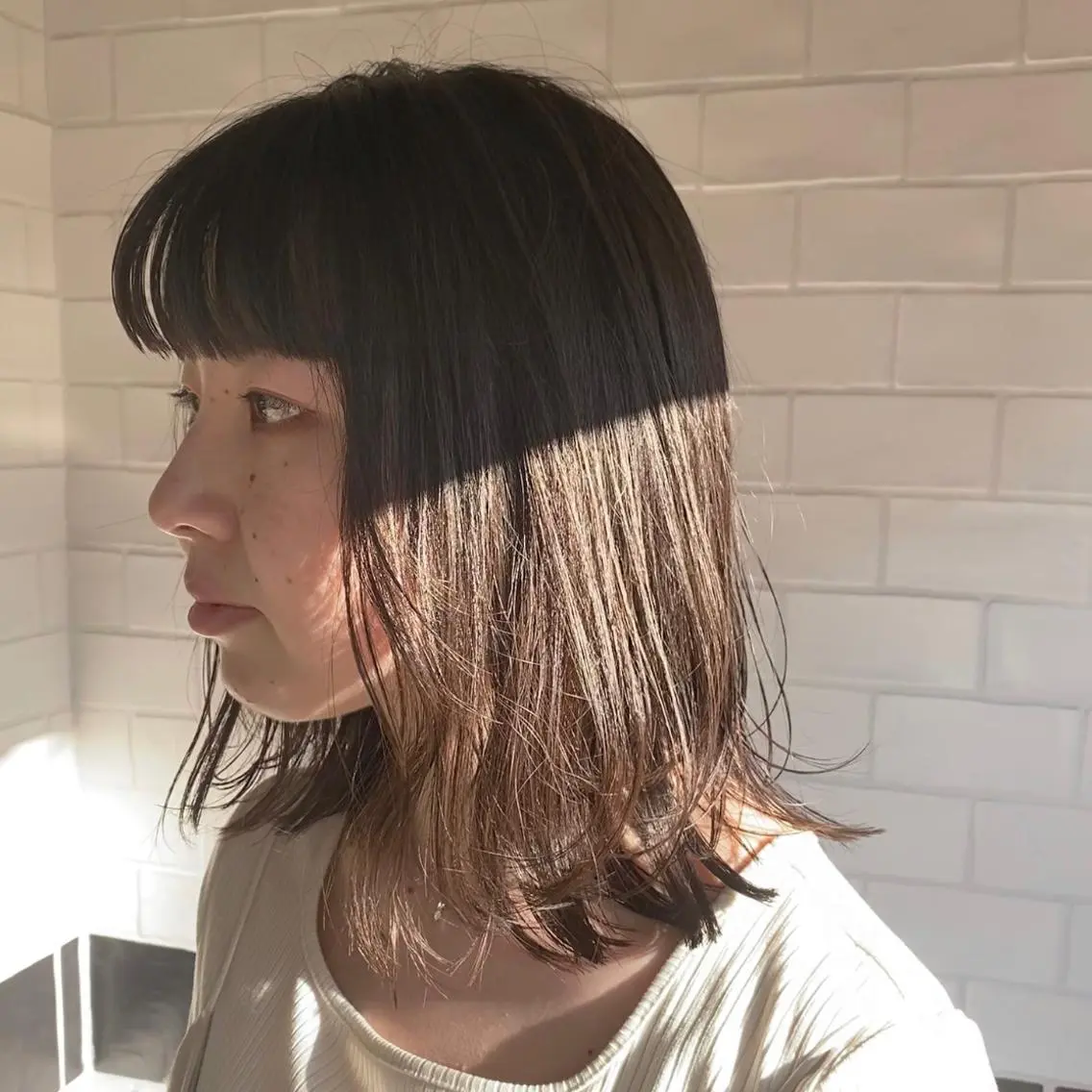 ミディアム レイヤーカット io濱川 遥のヘアスタイル